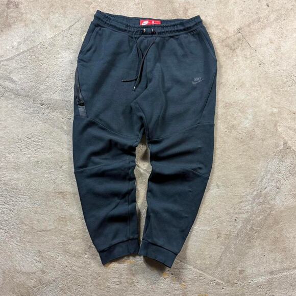 Black Nike Tech Fleece Joggers Sweatpants - Picture 1 of 8